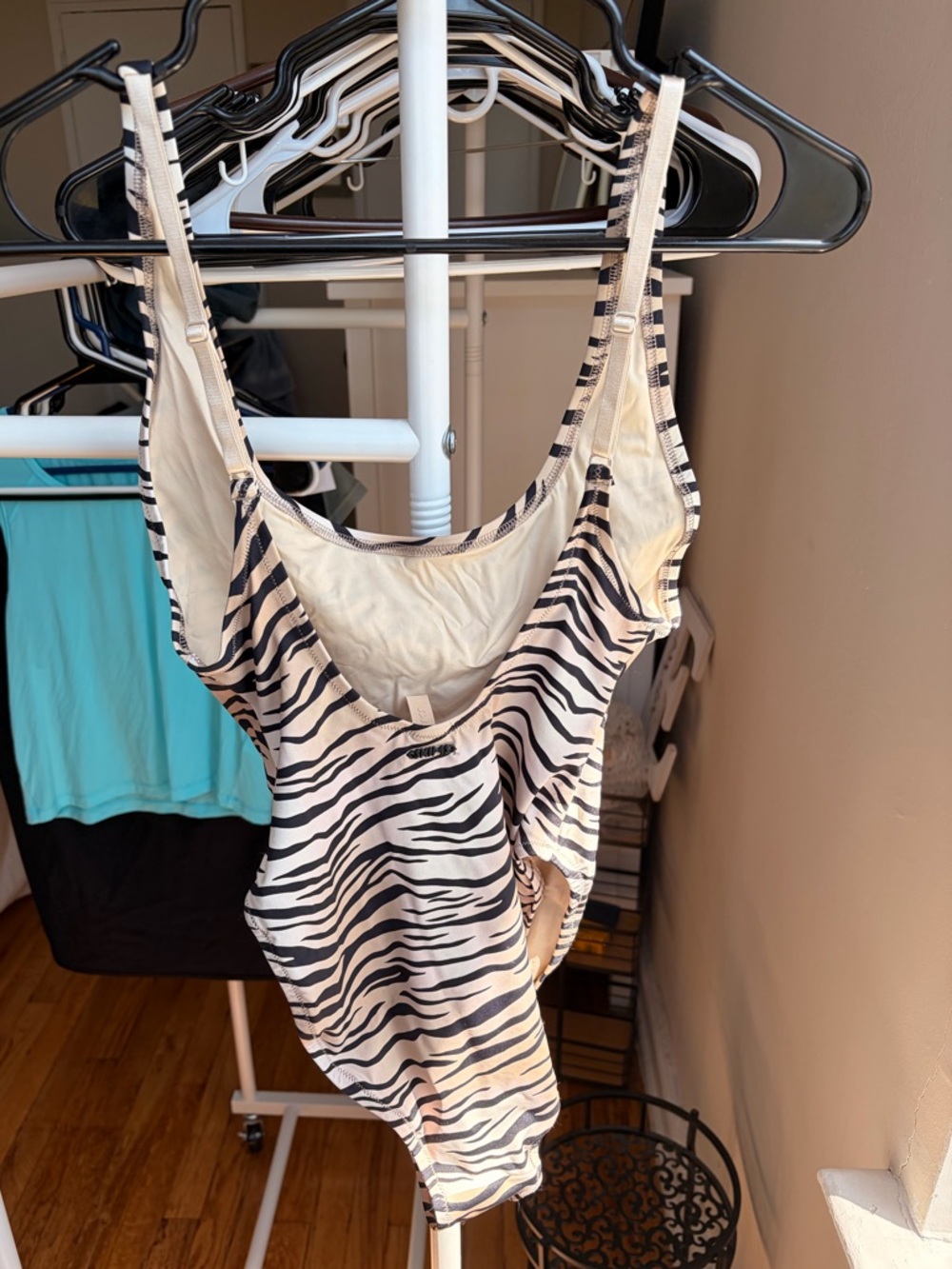 SKIMS NWT Signature Swim Scoop Neck One Piece in Champagne Tiger Print; Size S - Picture 12 of 12